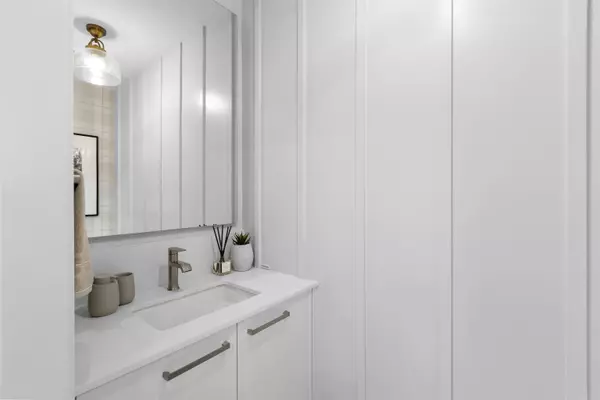 Coquitlam, BC V3B 0S5,3546 Monson CRES #109