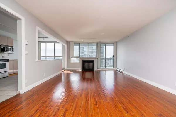 Coquitlam, BC V3K 3M6,555 Austin AVE #1501