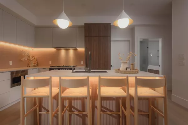 Vancouver, BC V5Y 1Z9,275 W 17th AVE #2