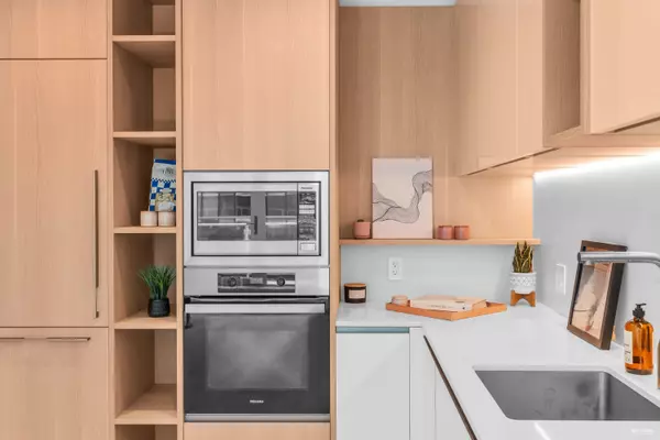 Richmond, BC V7C 0E8,6833 Pearson WAY #513