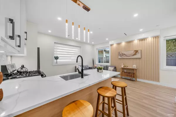 Vancouver, BC V5M 1H3,2703 E 3rd AVE #2