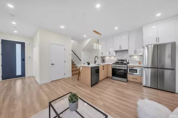 Vancouver, BC V5M 1H3,2703 E 3rd AVE #2