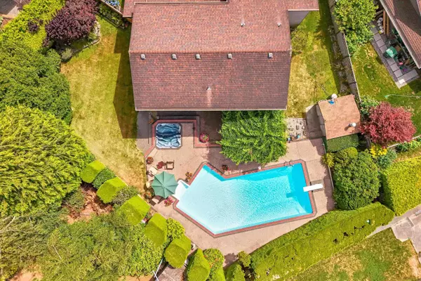 Surrey, BC V3V 6S1,8913 Jedburgh PL