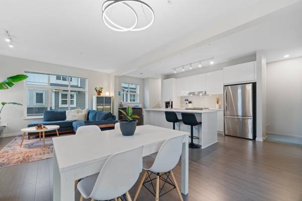 11295 Pazarena PL #1904, Maple Ridge, BC V2X 4K9