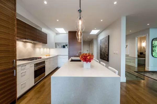 West Vancouver, BC V7S 3C8,2336 Folkestone WAY