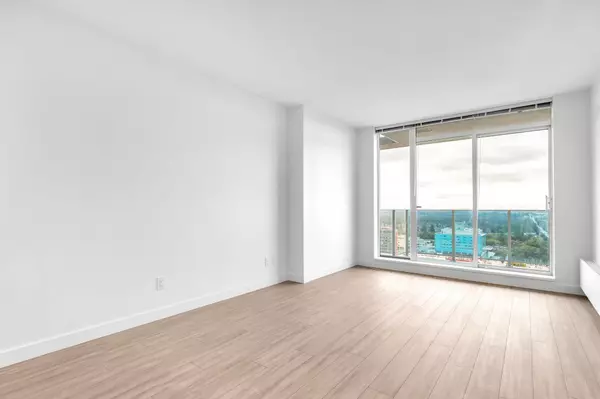 Surrey, BC V3T 0P7,13615 Fraser HWY #2702