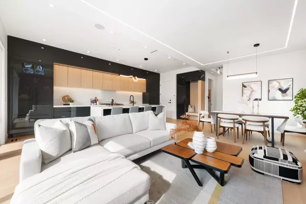 Vancouver, BC V6N 2X6,3232 W 38th AVE #2