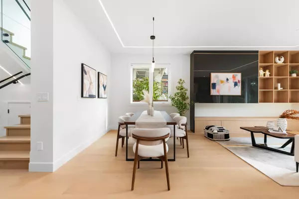 Vancouver, BC V6N 2X6,3232 W 38th AVE #2