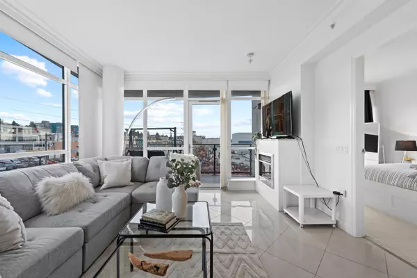 North Vancouver, BC V7L 0B5,172 Victory Ship WAY #502