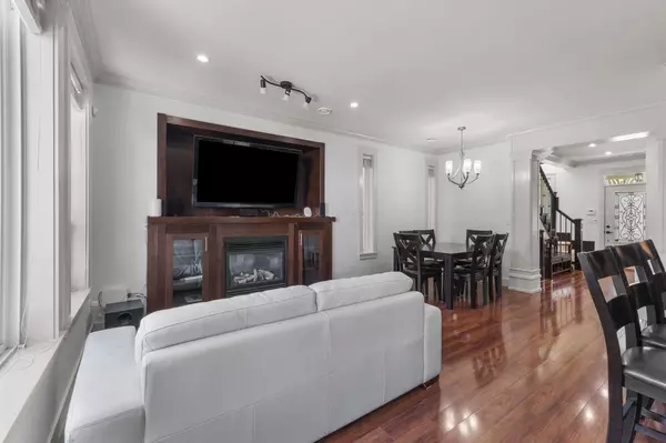 Surrey, BC V4N 6A5,6746 191a ST