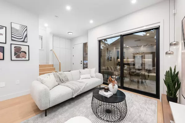 Vancouver, BC V6K 2P4,2635 W 12th AVE #2