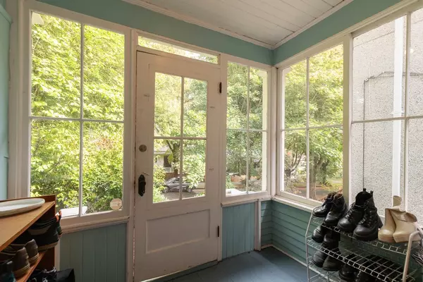 Vancouver, BC V5V 1C2,928 E 17th AVE