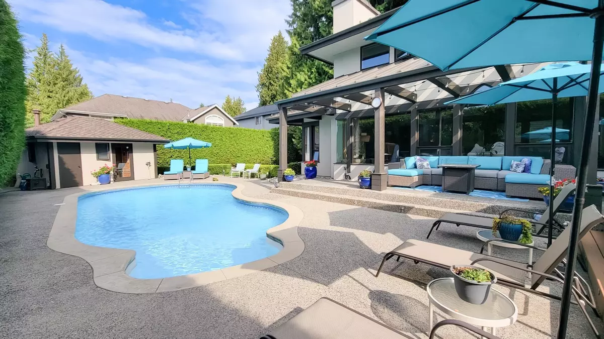 Coquitlam, BC V3K 4E3,418 Walker ST