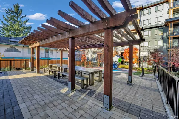 721 Anskar CT #605 Coquitlam, BC V3J 0L4