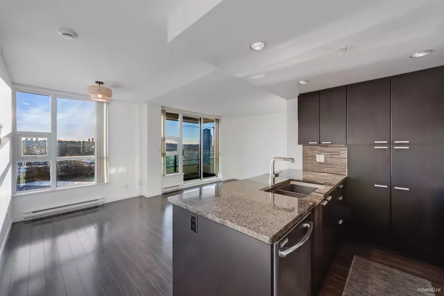 2232 Douglas RD #1002, Burnaby, BC V5C 0G9