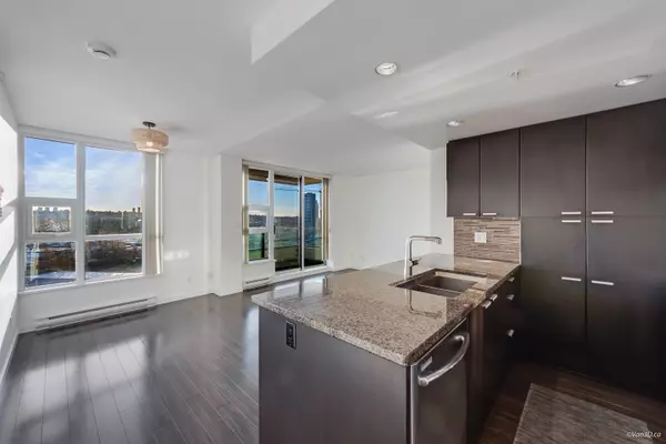 2232 Douglas RD #1002, Burnaby, BC V5C 0G9