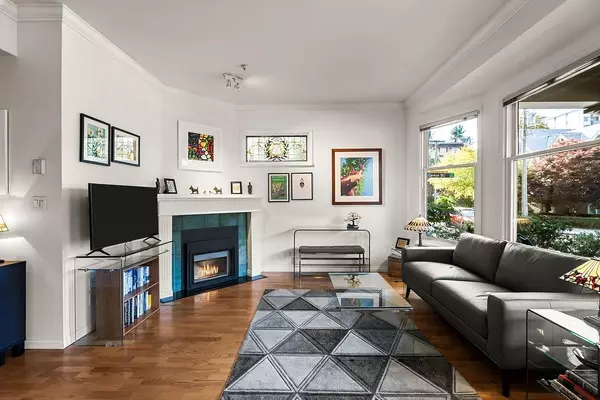 Vancouver, BC V6G 2C9,1056 Nicola ST