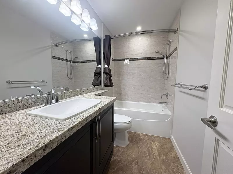 8218 207a ST #213B, Langley, BC V2Y 0Y1