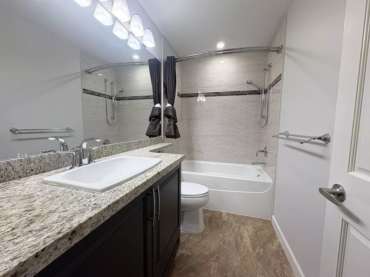 Langley, BC V2Y 0Y1,8218 207a ST #213B