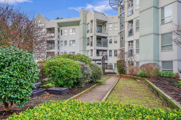 Abbotsford, BC V2S 3E2,2585 Ware ST #108