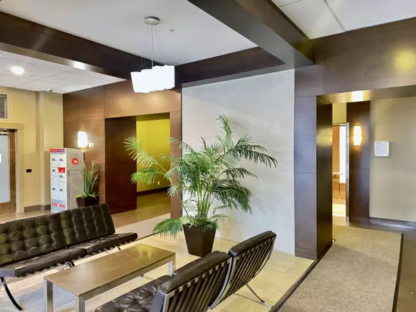 Surrey, BC V3T 0C9,13399 104th AVE #1609