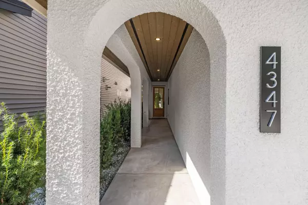 Langley, BC V2Z 2H7,4347 232 ST