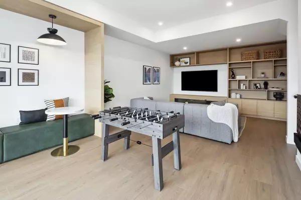 Coquitlam, BC V3E 3H2,3535 Highland DR #123