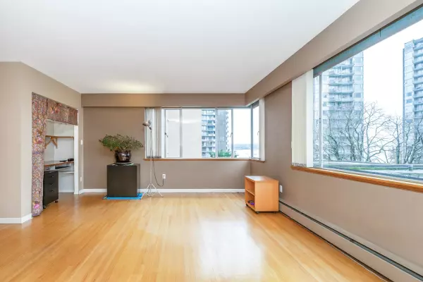 Vancouver, BC V6G 2J2,1315 Cardero ST #401