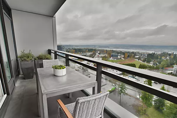 Surrey, BC V3T 2H3,13675 107a AVE #1910