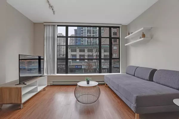 Vancouver, BC V6Z 1M5,1249 Granville ST #209