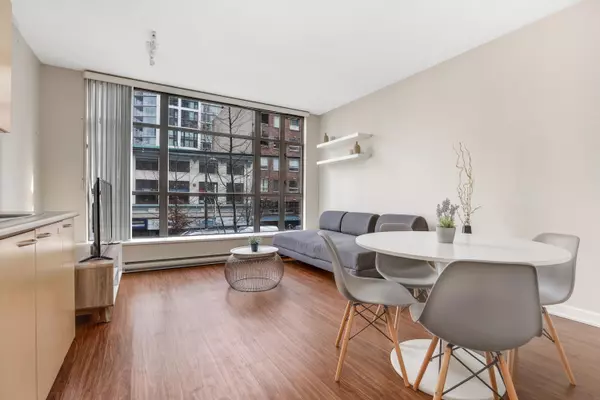 Vancouver, BC V6Z 1M5,1249 Granville ST #209