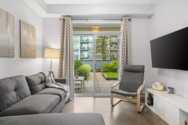 Chilliwack, BC V2P 0J8,45562 Airport RD #206