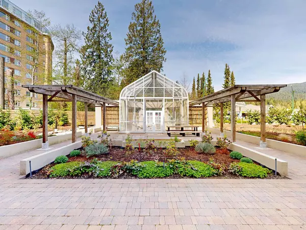 North Vancouver, BC V7H 2X4,995 Roche Point DR #1005