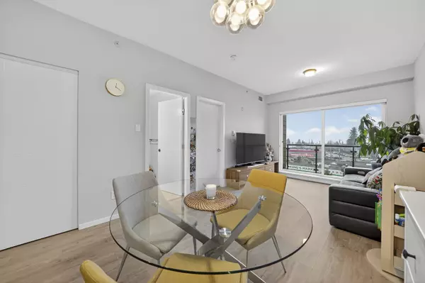 Burnaby, BC V5J 0H3,6283 Kingsway #PH6