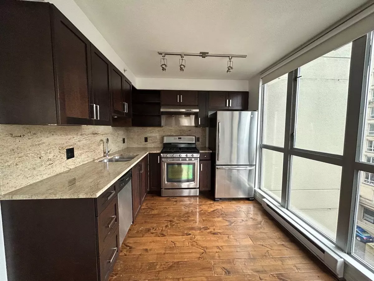 Vancouver, BC V6B 6M6,1238 Richards ST #501