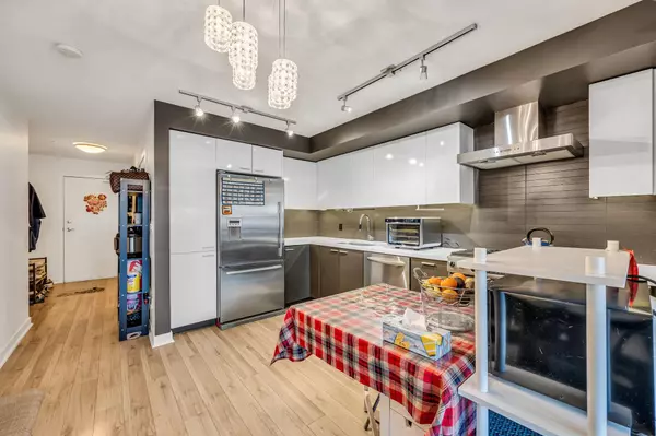 Vancouver, BC V5M 0B9,2888 E 2nd AVE #216