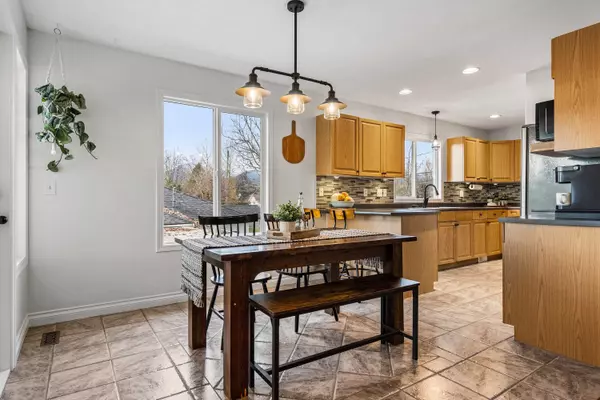 Chilliwack, BC V2P 3C6,45658 Lewis AVE #B