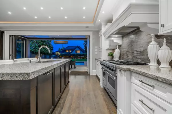 West Vancouver, BC V7V 2C4,2312 Kings AVE