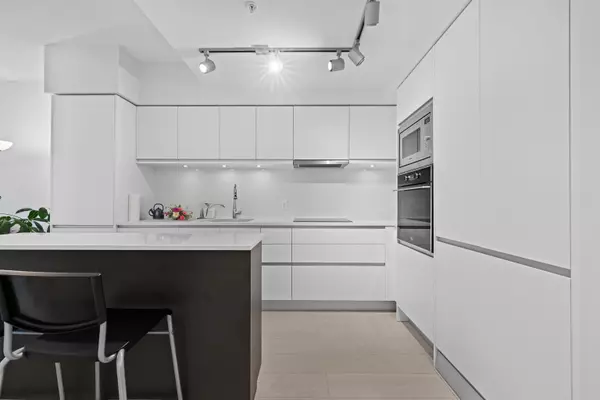 Vancouver, BC V5T 0K4,180 E 2nd AVE #604