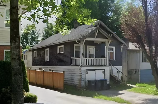 Port Coquitlam, BC V3C 1X9,2272 Kelly AVE