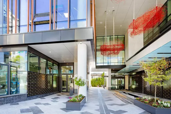 North Vancouver, BC V7L 0J8,135 E 13th ST #1406