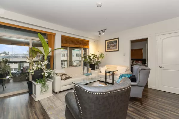 Abbotsford, BC V2T 0G7,32445 Simon AVE #320