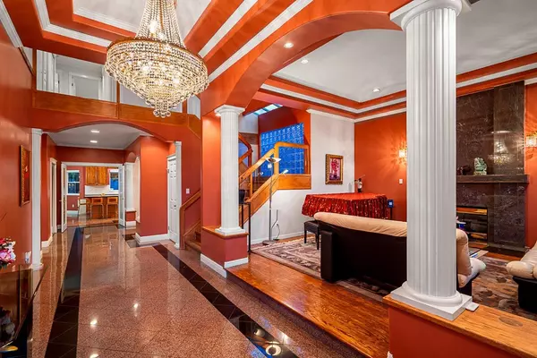 Burnaby, BC V5A 4V4,2768 Southcrest DR