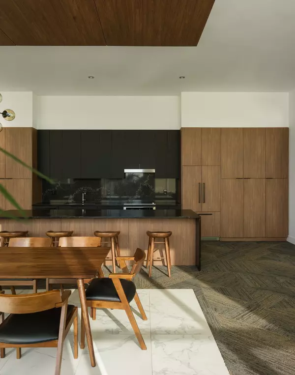 Coquitlam, BC V3K 0G5,555 Sydney AVE #2207