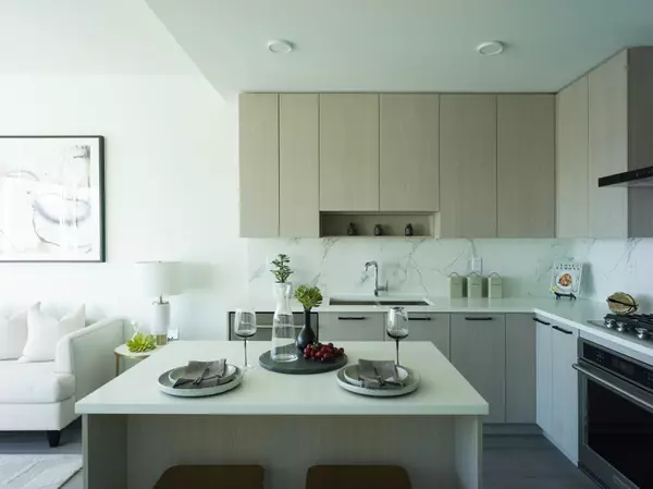 Coquitlam, BC V3K 0G5,555 Sydney AVE #2207