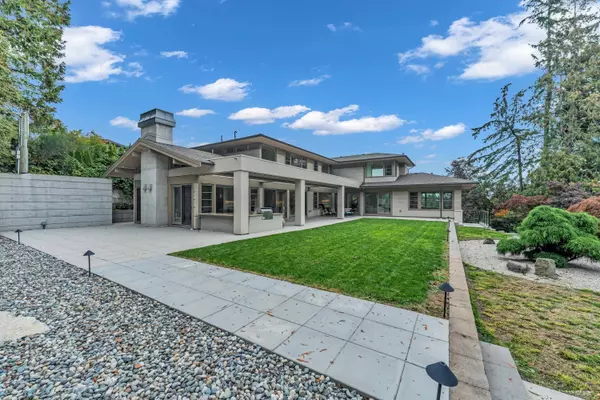 West Vancouver, BC V7S 1T4,565 Robin Hood RD