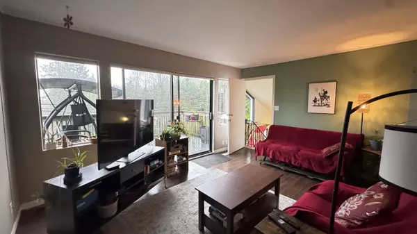 North Vancouver, BC V7G 1S8,2071 Deep Cove RD