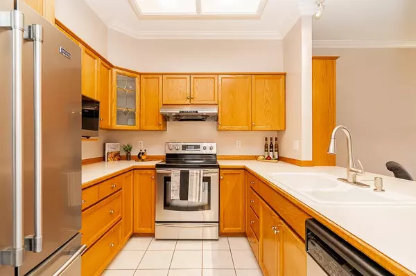 New Westminster, BC V3L 5P9,25 Richmond ST #201