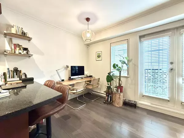 Vancouver, BC V6E 1G8,1137 Barclay ST #2