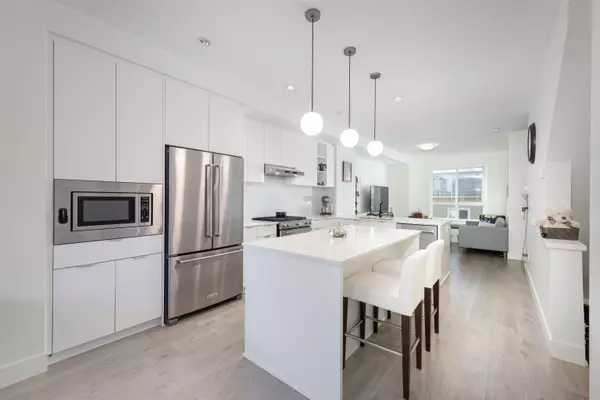 Surrey, BC V3Z 1J3,16561 17a AVE #79